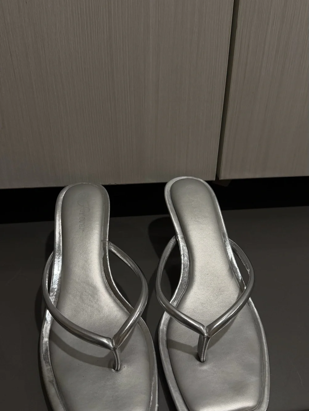 Women's Silver Metallic Thong Sandals